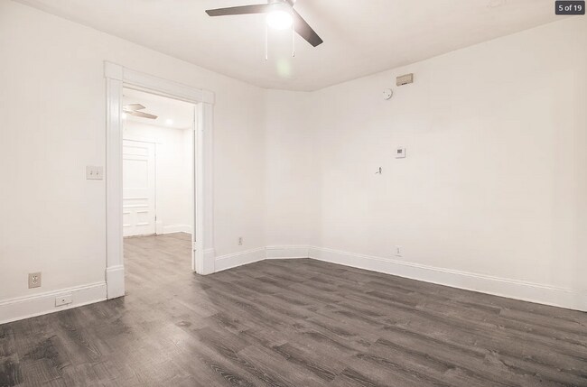 Foto del edificio - 689 Vernon Ave SE