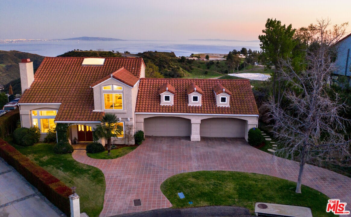 Primary Photo - 23208 W Paloma Blanca Dr