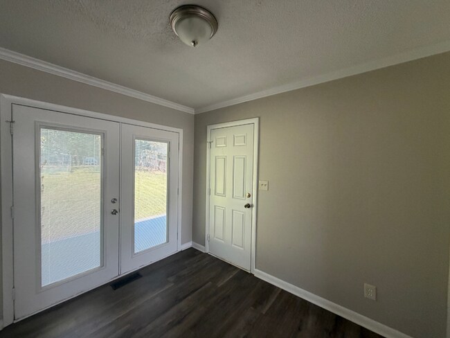 Building Photo - 3BR/2BA Huntsville Rental with 1-Car Garage, Hardwood Flooring & Fenced Yard