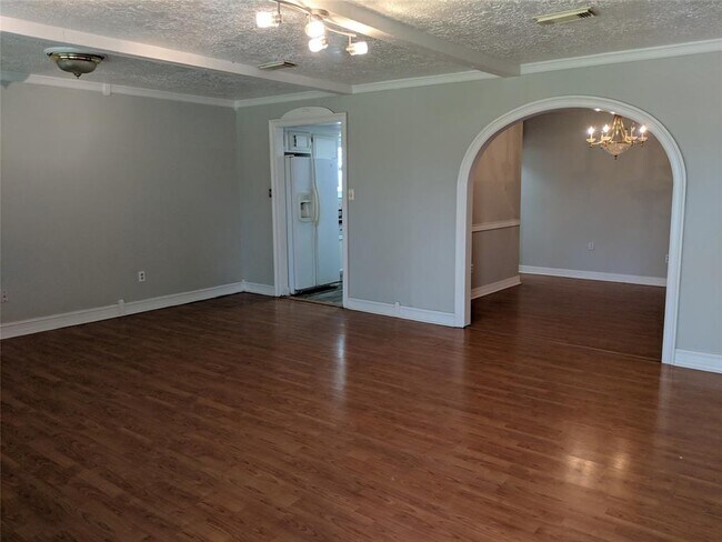 Foto del edificio - 5519 Birchgate Dr