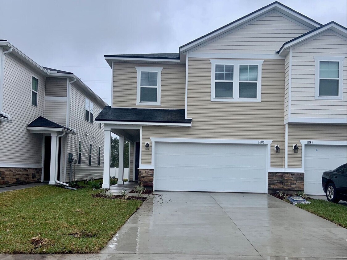Primary Photo - Beautiful NEW Townhome