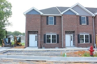 Building Photo - 163 Cedar Point Ln