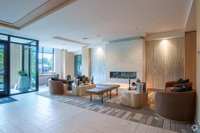 Lobby Photo - Hanover Stoneham