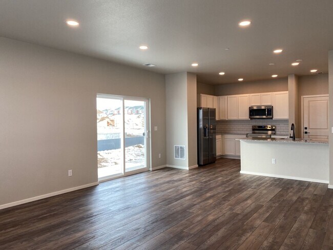 Foto del edificio - Stunning Townhome in Northridge Trails