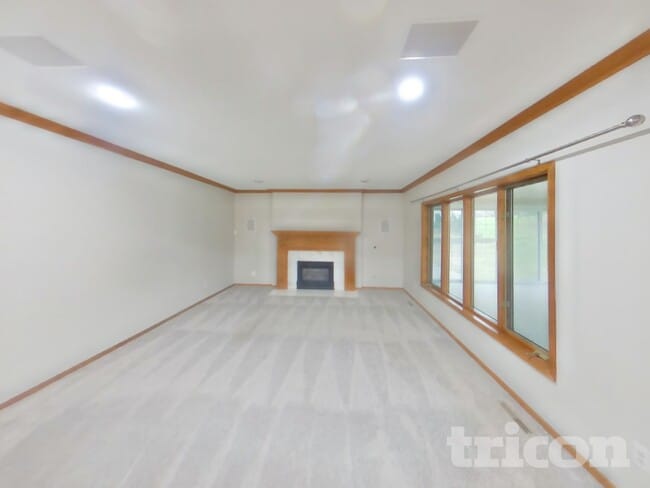 Building Photo - 12320 43rd Ave N