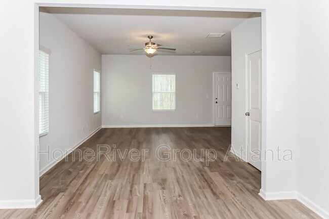 Foto del edificio - 117 Kingston Ct