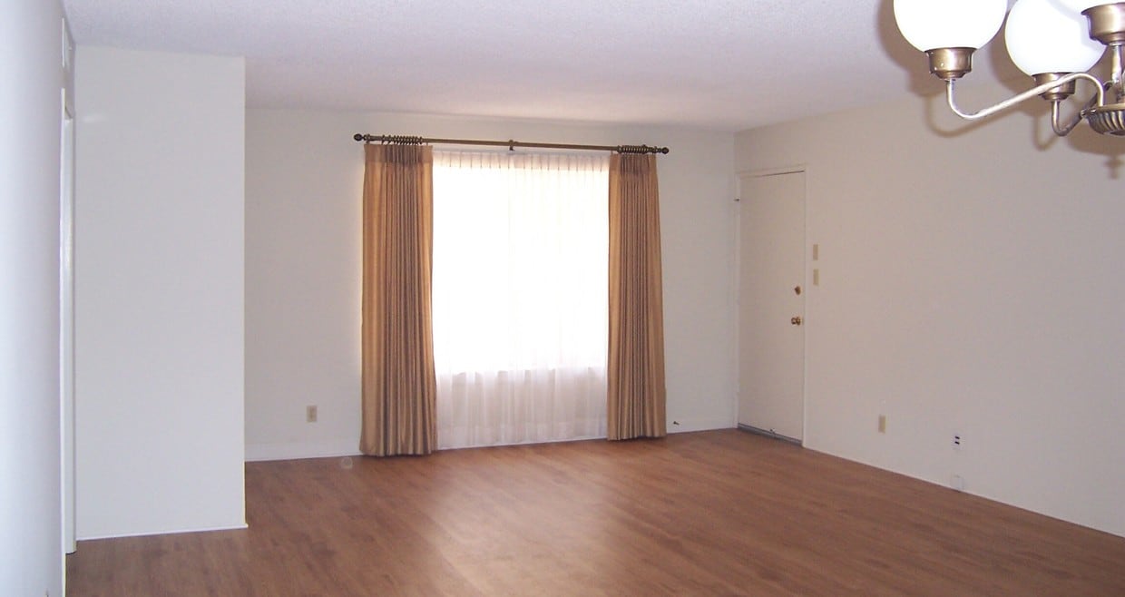 1701 Scott Rd, Burbank, CA 91504 Condo for Rent in Burbank, CA
