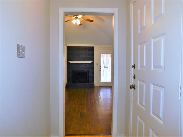 Building Photo - 2132 Cordoba Dr