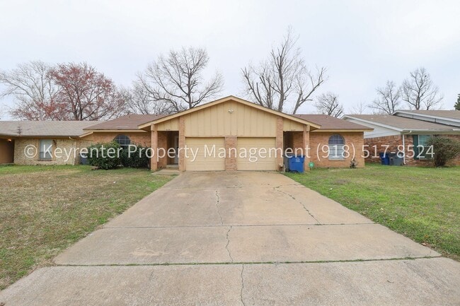 Building Photo - 6125 S Troost Ave