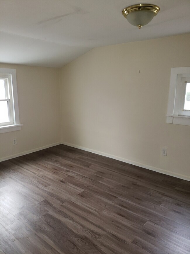 Building Photo - 4128 Grantley Rd
