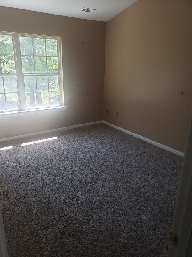 Foto del edificio - Newly renovated 3 bedroom Townhome in University area