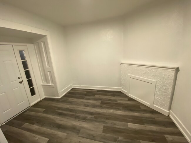 Building Photo - 635 23rd St