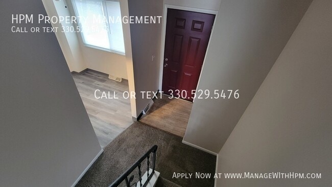 Foto del edificio - CALL 330-529-5476 TO SCHEDULE A SHOWING! -...