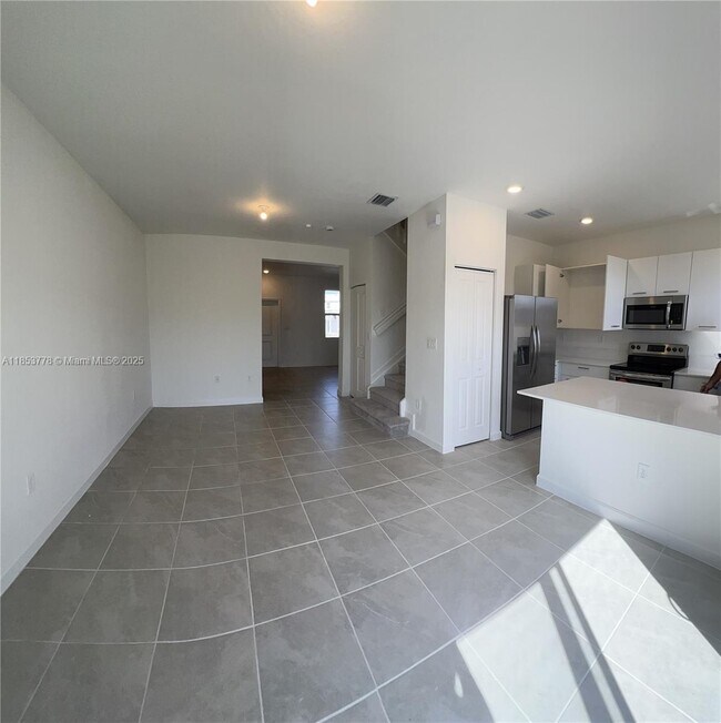 Foto del edificio - 2357 NW 122nd Ter