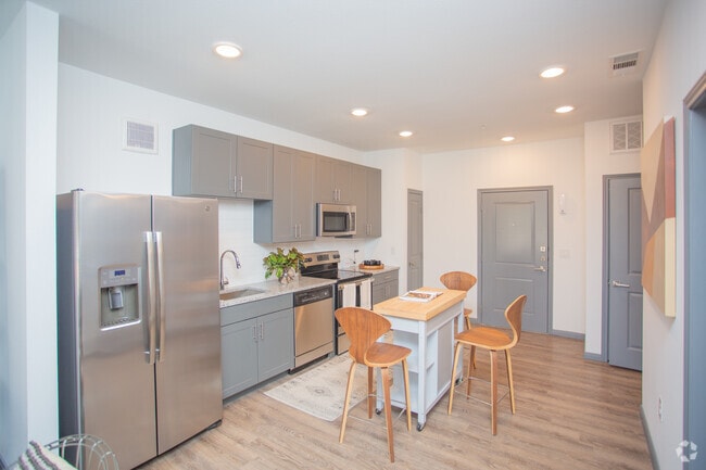1BR, 1BA - 653SF - A1 - The Preserve at Preston Trails