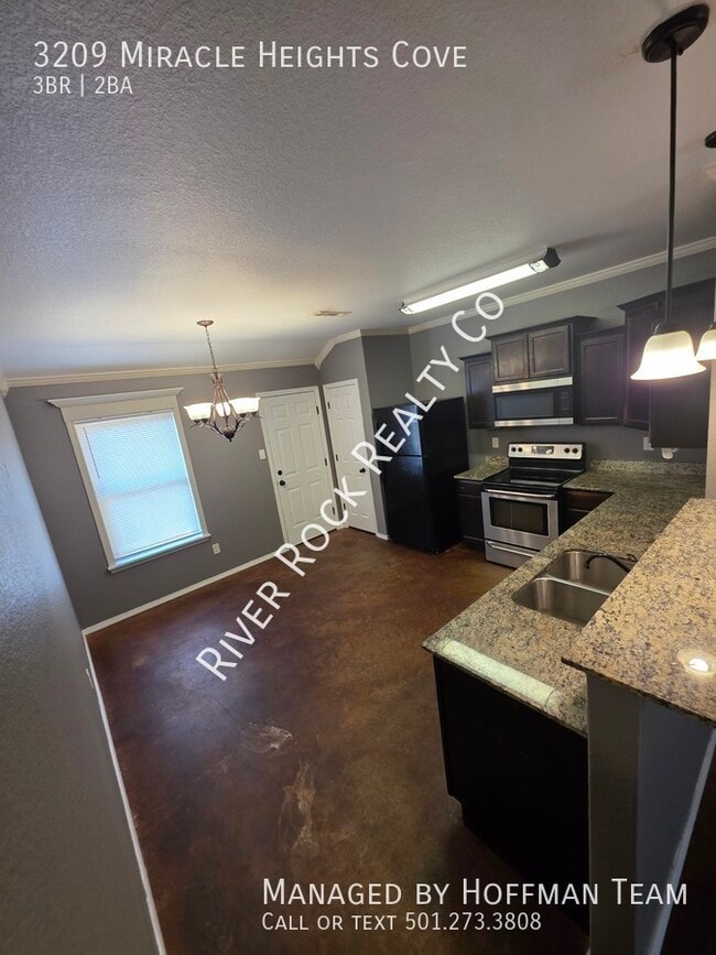 Foto del edificio - 3209 Miracle Heights Cove