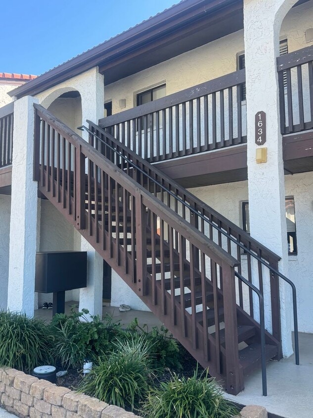 Primary Photo - Annual turnkey furnished 2-Bedroom, 2-Bath...