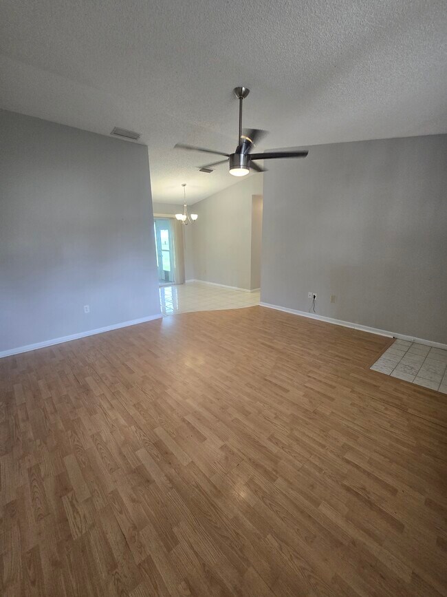 Foto del edificio - 8425 SW 107th Pl