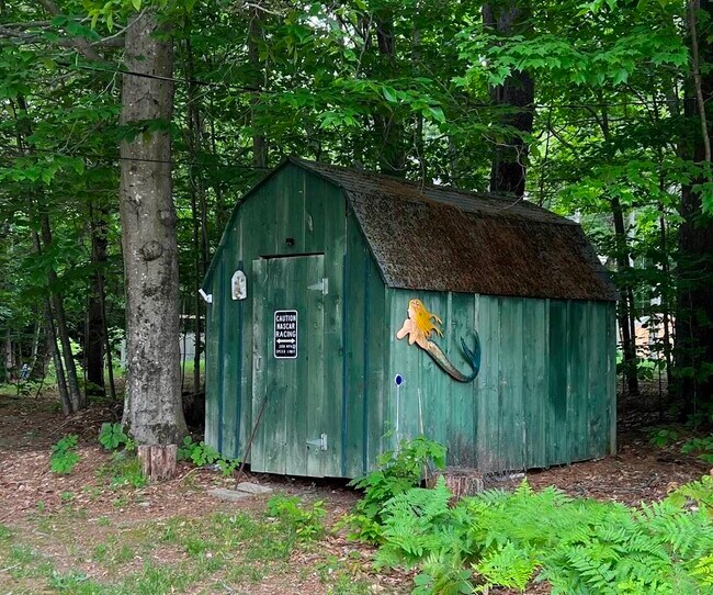 Building Photo - 87 Sargent Rd