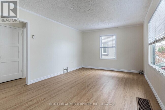 Photo du bâtiment - 7 Tedder St