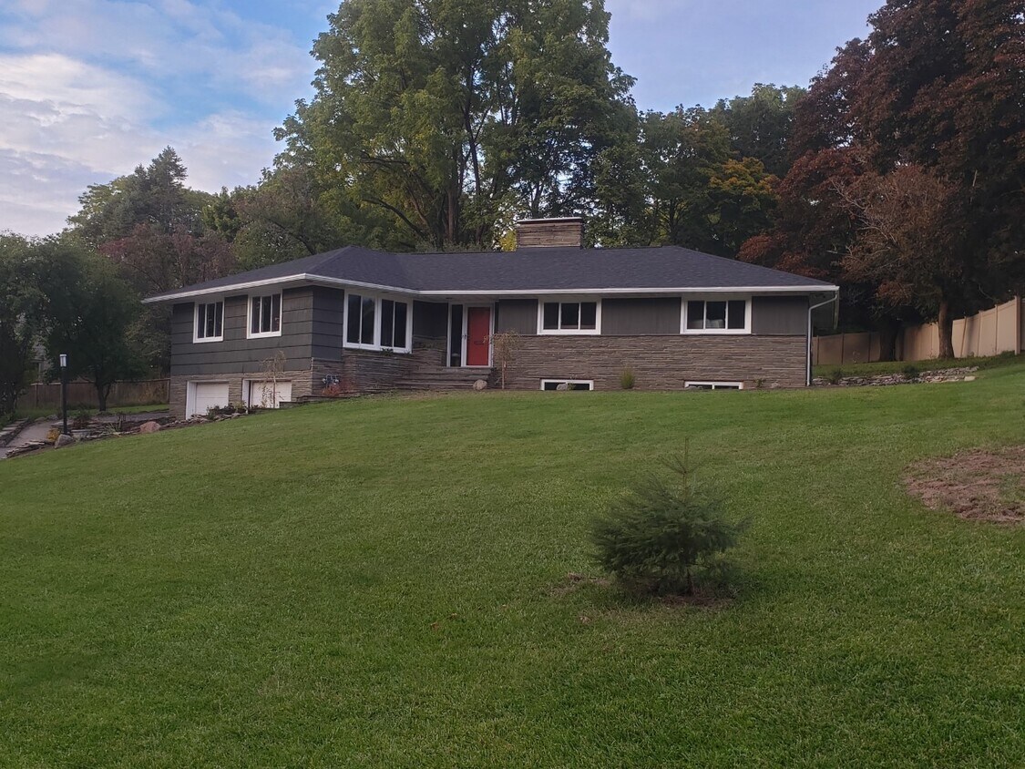 109 Guilford Rd, Syracuse, NY 13224 House Rental in Syracuse, NY