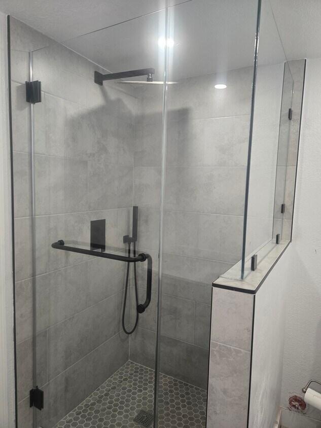 Foto del edificio - 1702 Brown St