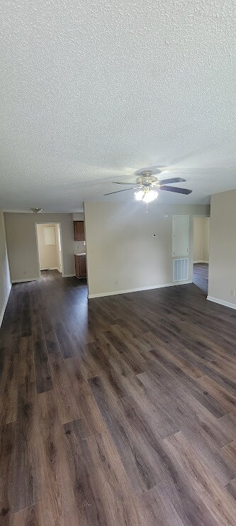 Foto del edificio - 68 Driftwood Ln