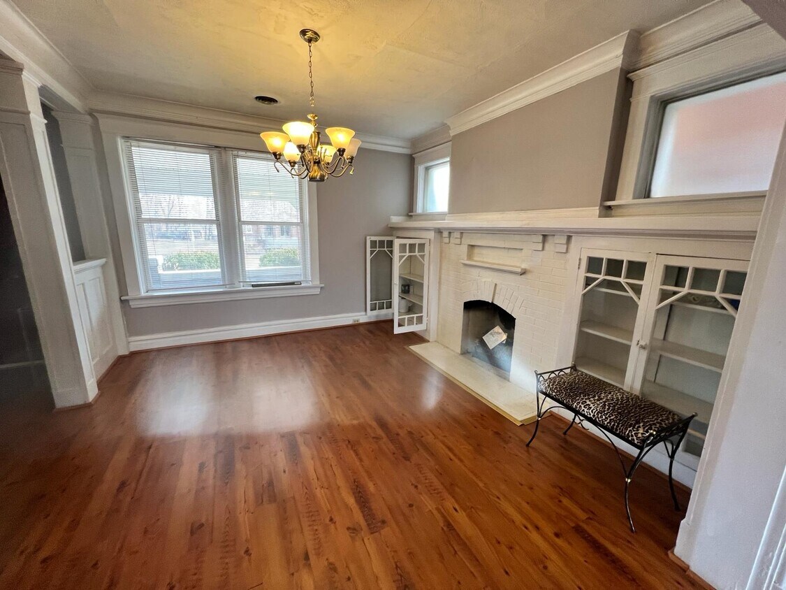 Building Photo - 1129 S Kingshighway Blvd