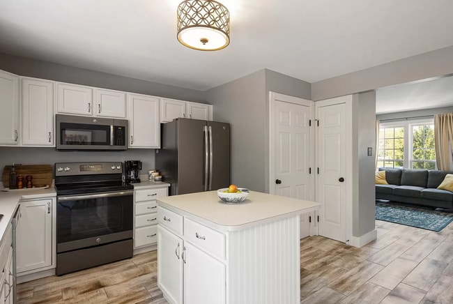 Building Photo - 69 N Bellwoode Dr