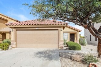Building Photo - 1492 E Stirrup Ln