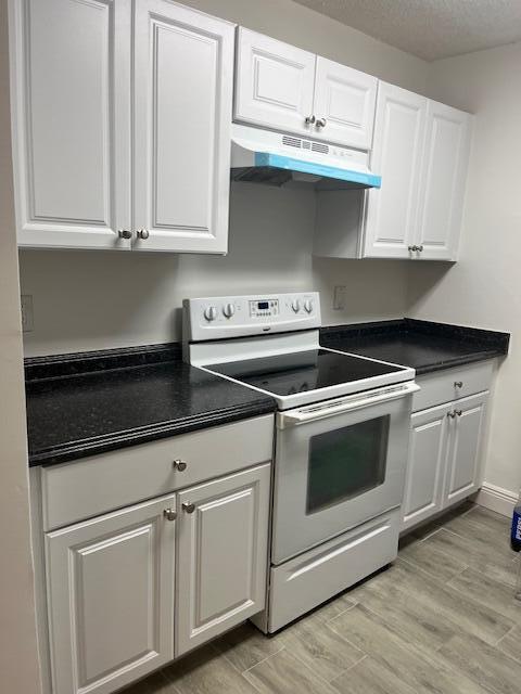 Building Photo - 1507 Meadows Cir