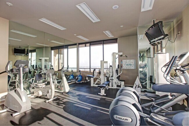 Foto del edificio - First Hill Plaza - 2 bedrooms