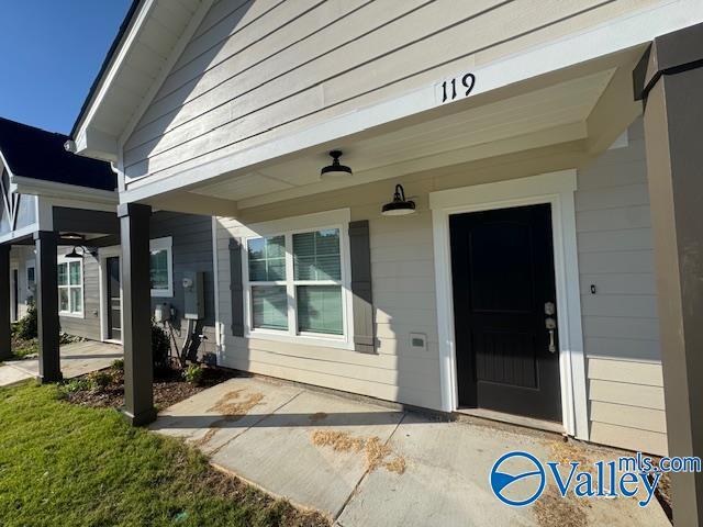 Foto del edificio - 119 Foster Wy Dr