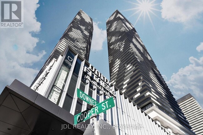 Building Photo - 55 Cooper St