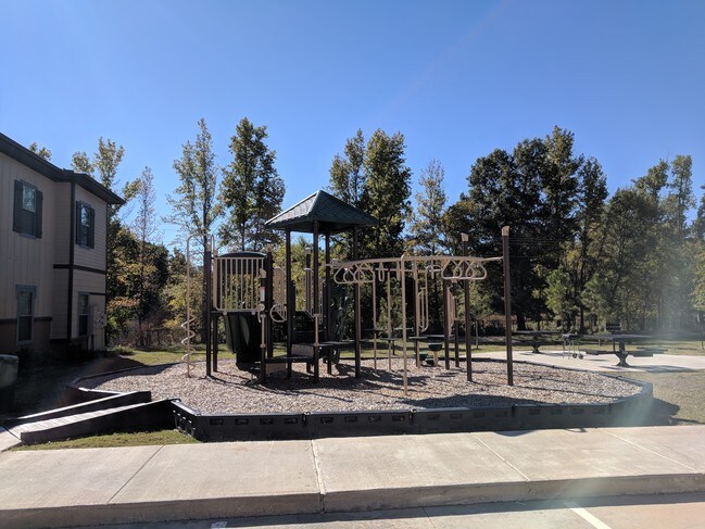 Playgrounds - 1015 Gilmer Rd