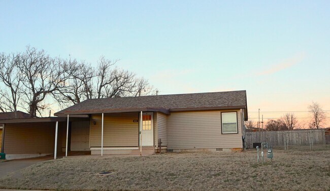 Foto del edificio - Cute and Clean 2 bedroom near SWOSU