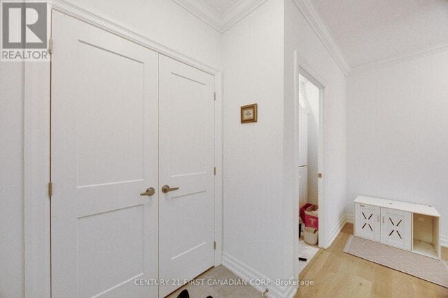 Photo du bâtiment - 460 Callaway Rd