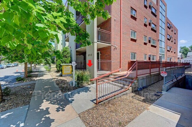 Building Photo - 352 S Lafayette St