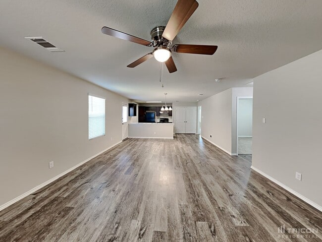 Building Photo - 8718 Segura Wy