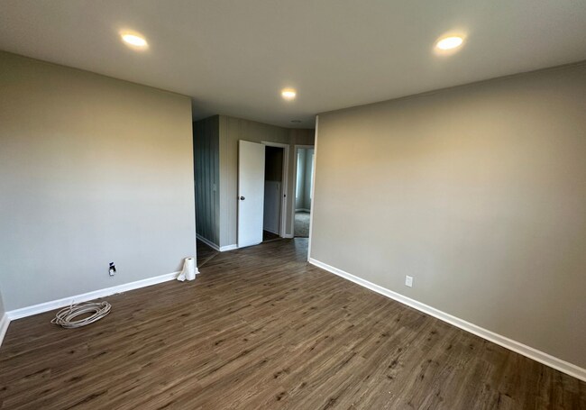 Building Photo - Adorable Home in Lee's Summit