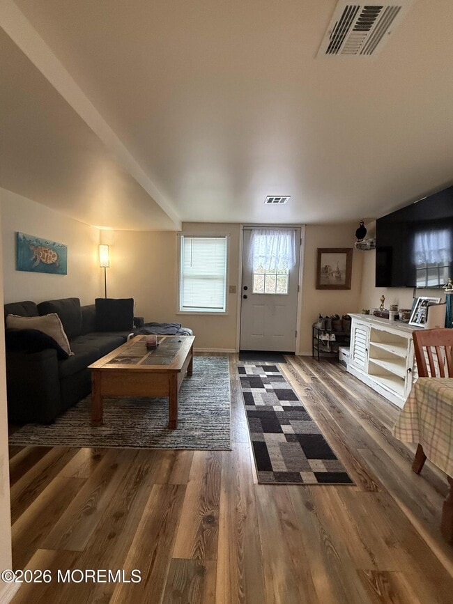 Building Photo - 115 Bay Pkwy