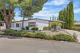 Building Photo - 24040 Wheatfield Cir
