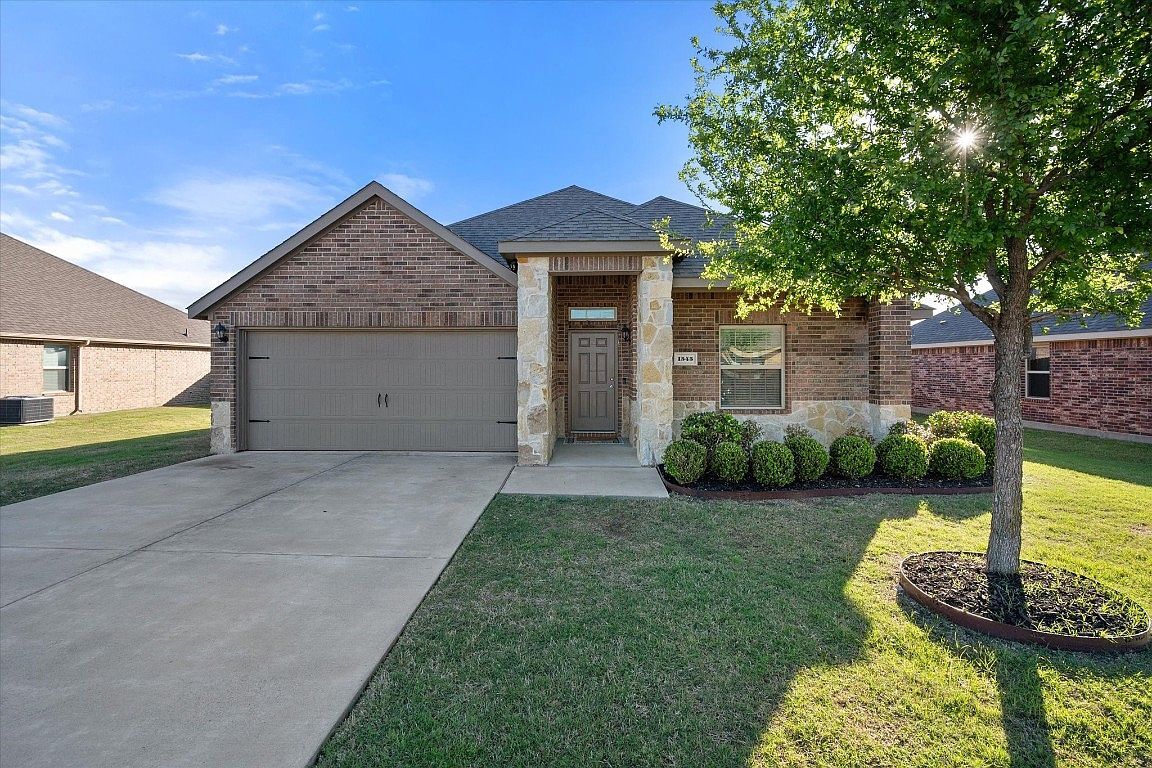 Foto principal - 1545 Meadowlake Dr