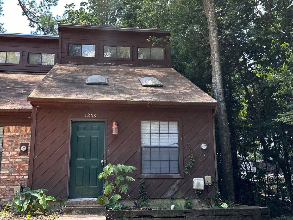 Foto principal - 1268 High Rd
