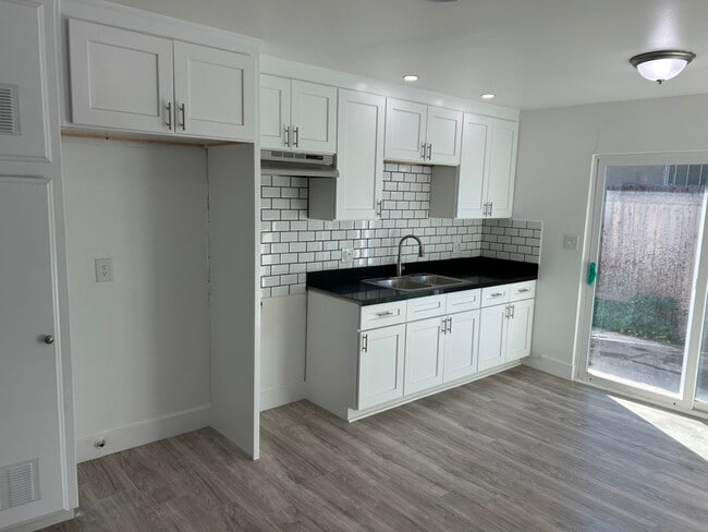 Foto del edificio - 924 Day Ave