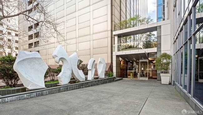 Building Photo - 631 Folsom St