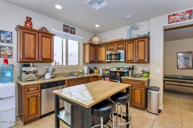 Foto del edificio - 1428 E Branham Ln