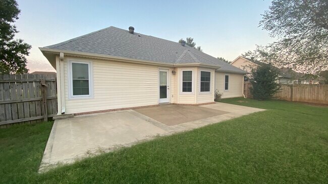 Foto del edificio - 5535 Deerfield Dr