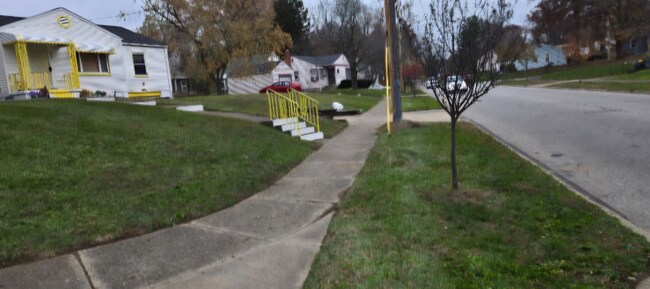 Foto del edificio - 1494 Diagonal Rd