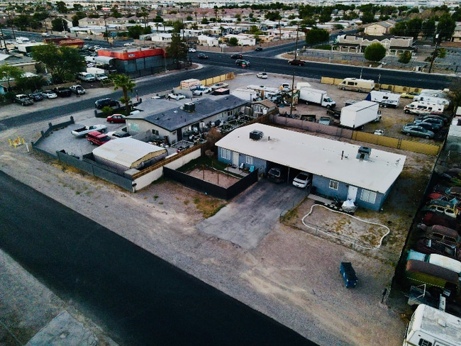 Building Photo - 5320 Meikle Ln